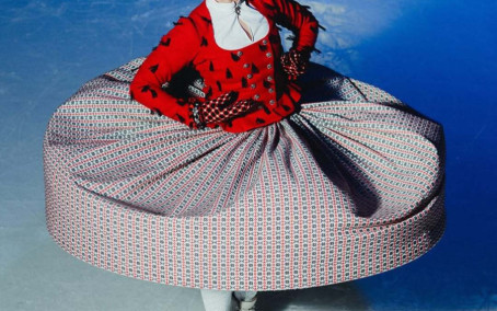 Telpa, kur tradīcija satiekas ar mūsdienīgu vidi un kustība iegūst savu raksturu